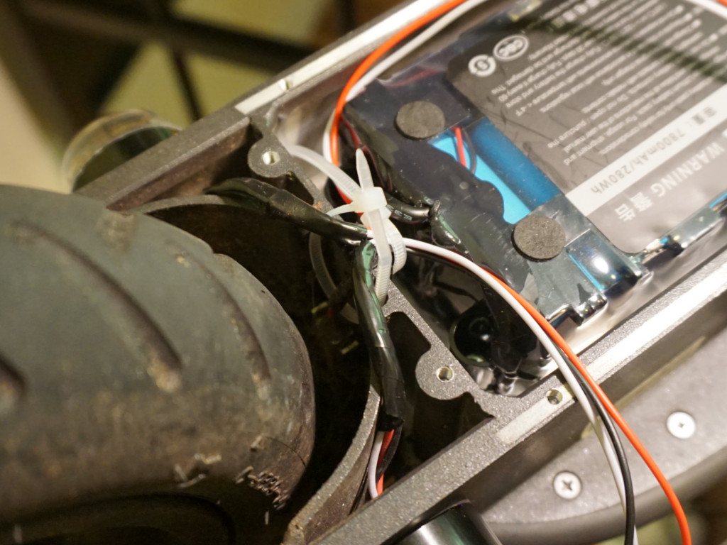 Wiring running through the brake light wire gasket